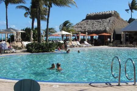 The Palms, Ocean View Located At Ritz Carlton - Key Biscayne Сasa de vacaciones